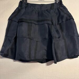 Kelly Wearstler Black and Navy Patterned Label